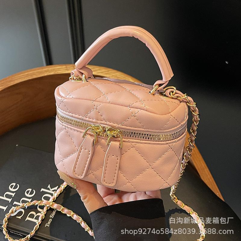 Mini Xiaoxiangfeng portable small bag women's 2025 new fashion diamond box bag chain single shoulder messenger bag tide