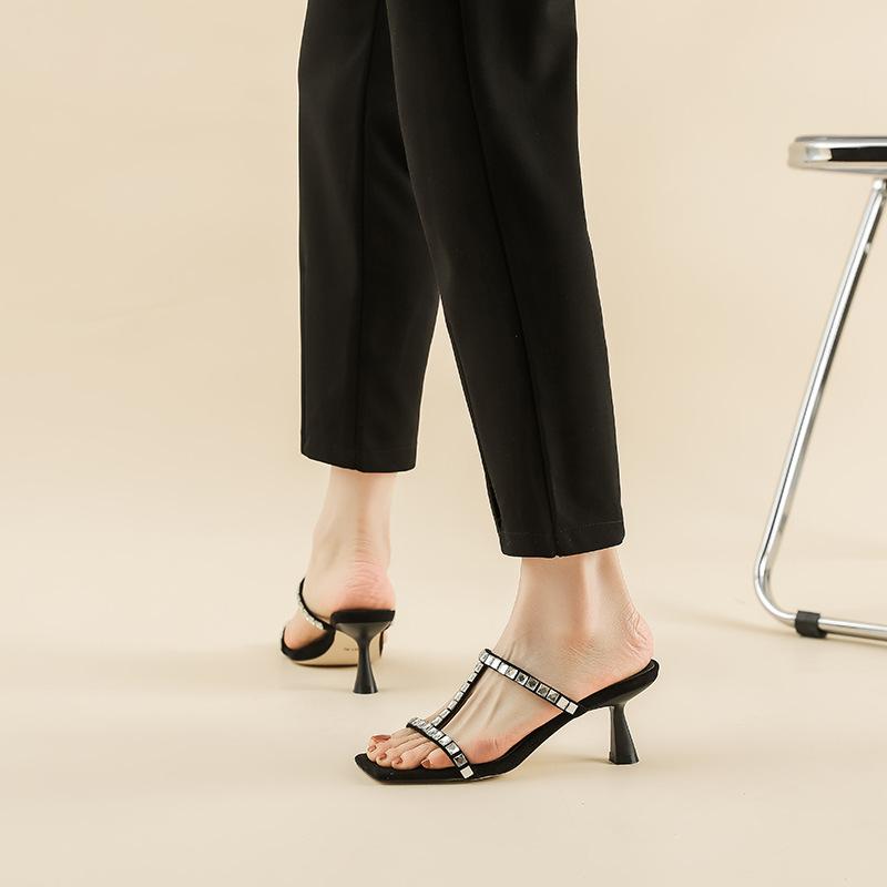 Fashion T-strap Rhinestone Sandalias High Heels Slippers Women Strange Heeled Crystal Party Shoes Narrow Band Outdoor Slides for Woman