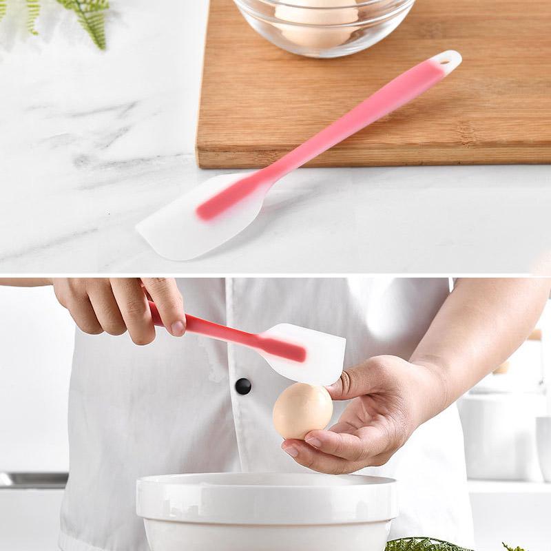Silicone Cream Baking Scraper Non Stick Butter Spatula Cutter Chocolate Smoother Heat Resistant Kitchen Pastry Tools Scraper