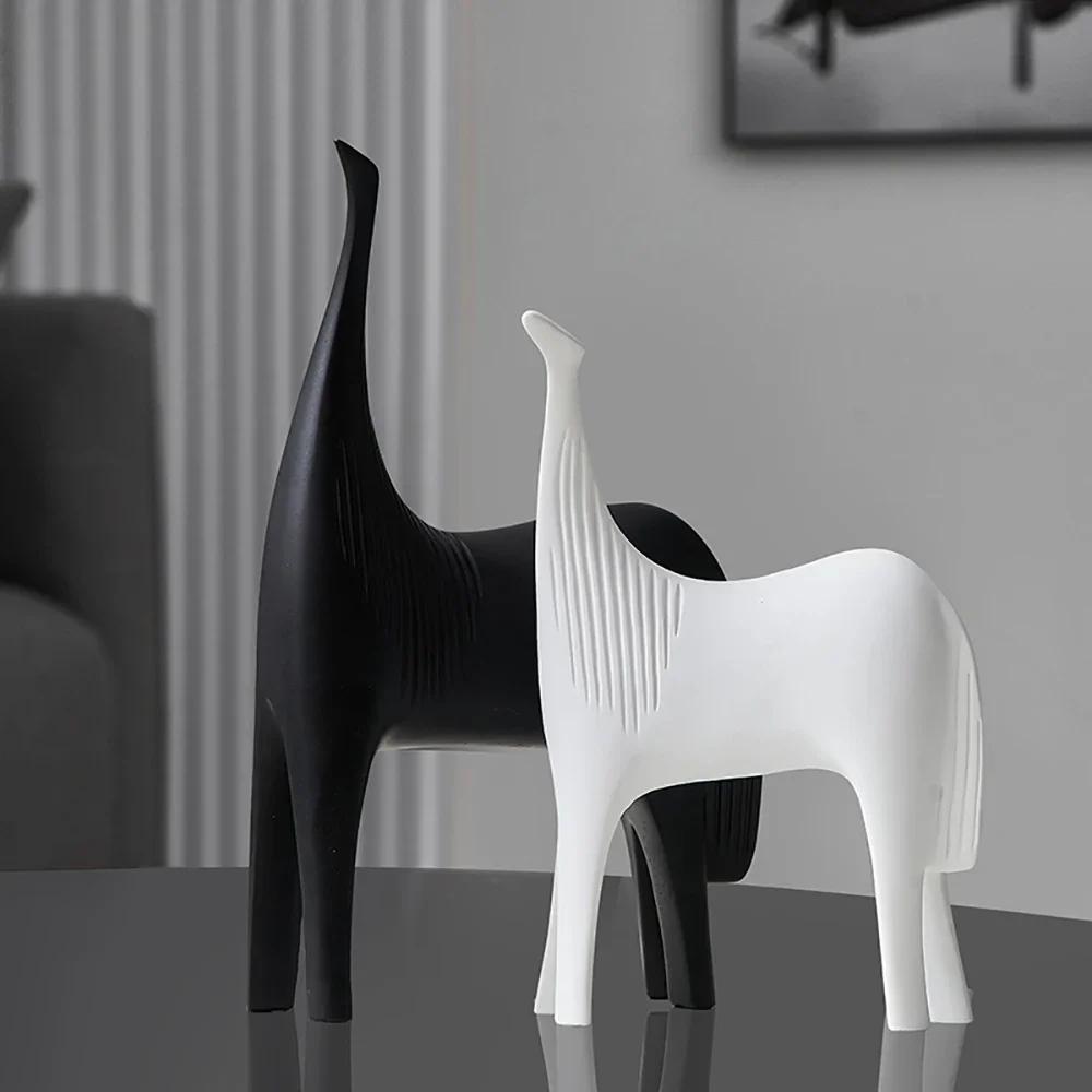 Decor Abstract 2Pcs Horse Statue Living Room Decor Animal Sculpture Office Desk Accessories Resin Ornament Gift Simple Home