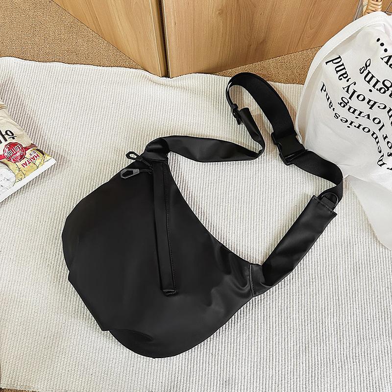 

Lightweight underarm bag, niche simple canvas bag, nylon dumpling bag, female tide with one shoulder messenger bag