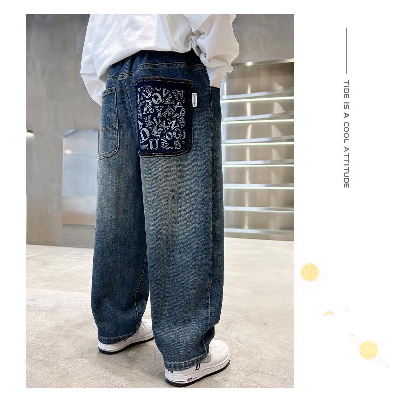 2025 Jungen Samtgefütterte Straight-Leg Jeans: Trendige Teenager-Freizeit-Herbsthosen