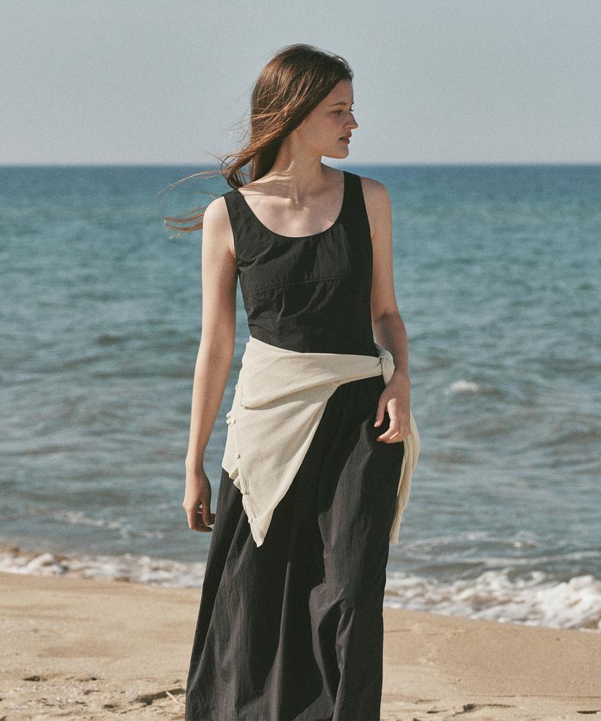 Ost Kaka Sleeveless Flare Maxi Dress Black