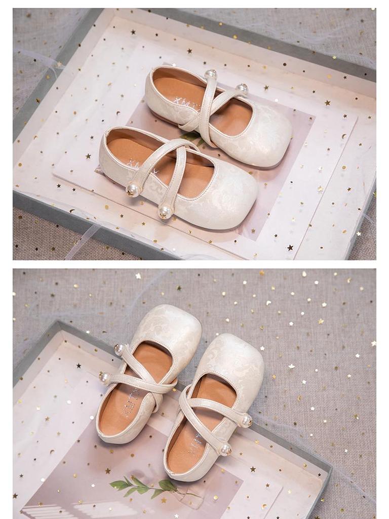 Girls' Chinese Style Soft Sole Leather Loafers - Spring 2026 Princess Flats for Medium & Large Children.