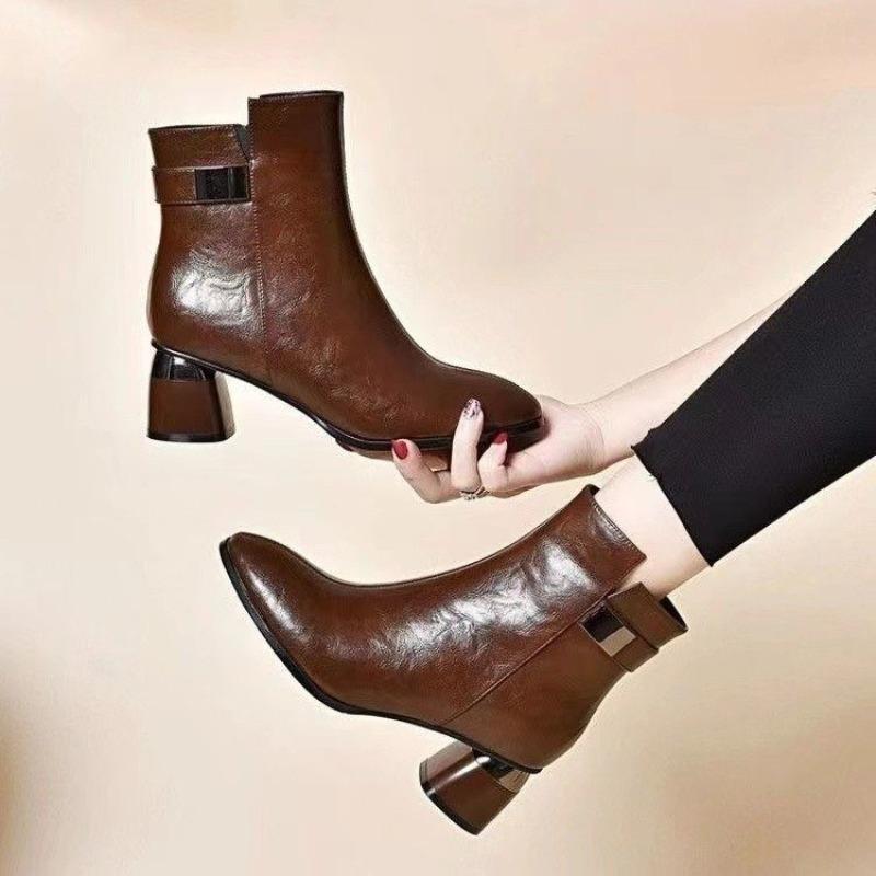 Soft Leather Thick Heel New Autumn and Winter Temperament Pointed Mother Boots Low Heel Women's Martin Boots Women's Shoes