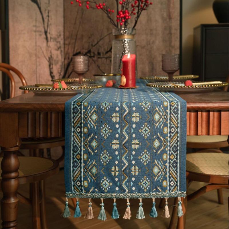

American Style Vintage Table Runner with Floral Jacquard Weave and Tassel for Coffee Table Living TV Cabinet Dining Table Bed Tail Wedding Decoration 35x120cm 1pcs