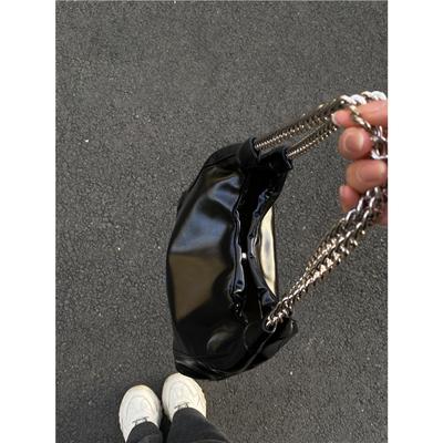 The Korean Version of the Blogger Has the Same Sweet and Cool Soft Leather Chain Tote Bag 2025 New Commuter Large-capacity Shoulder Underarm Bag.