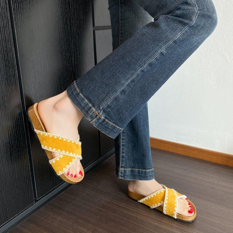 Large Size Slippers French Retro Style Cross Belt Flat Bottom Cool Slippers Women's Casual Versatile Beach Cool Slippers