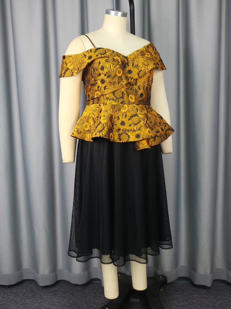 Dvoudílné sady pro ženy Top s volnými rameny a peplum lemem a síťovaná áčková sukně s květinovým žakárem na koktejlovou párty a speciální příležitost