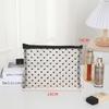 Borsa da Trucco in Rete alla Moda - Custodia Cosmetica Portatile con Design a Cuore