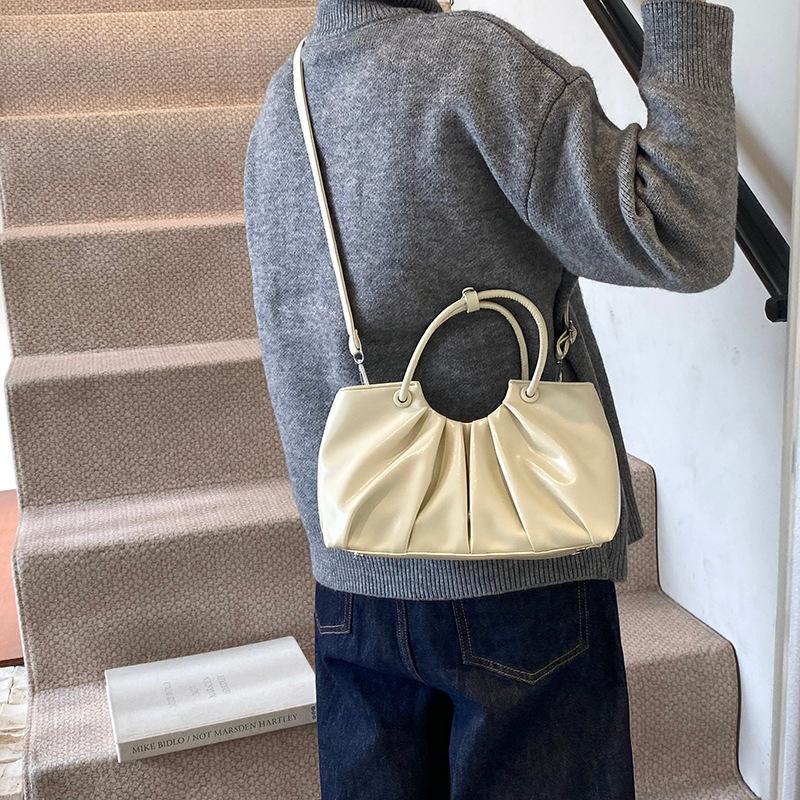 2025 pleated cloud bag new oblique span large-capacity bag single shoulder portable women's autumn and winter women's bag