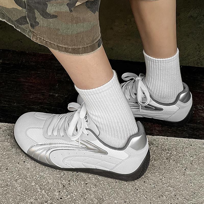 Trendy Red Casual Sneakers Low Top Men's Designer Sneakers Streetwear Hip Hop Shoes Men Breathable Flat Men Vulcanized Shoes