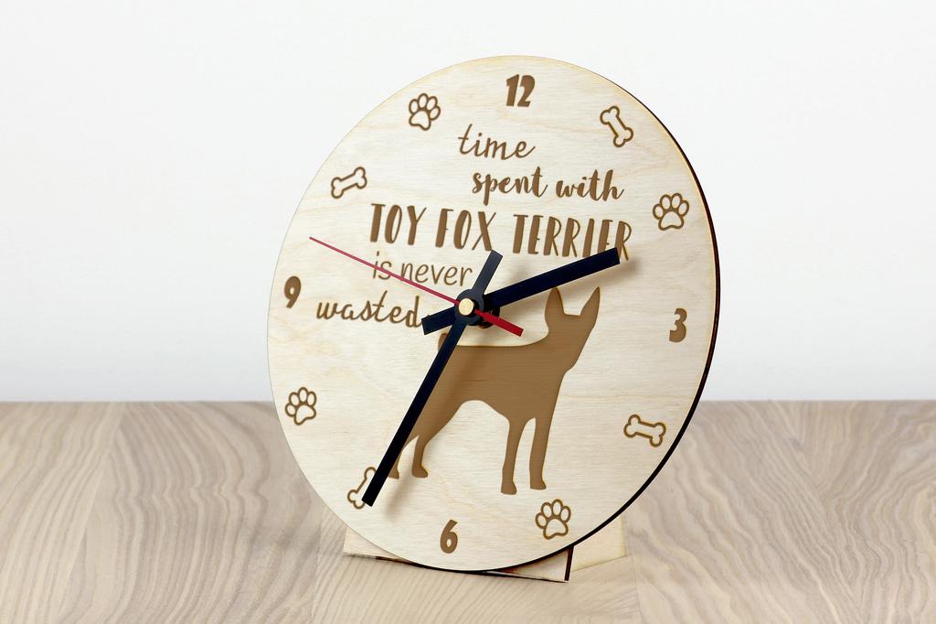 Spielzeug Fox Terrier, American Toy Terrier, Amertoy - Uhr mit Hund, Holzuhr mit Gravur, personalisierte Uhr von Art-Dog