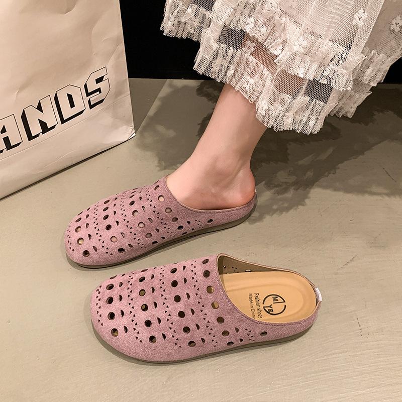 

Retro popular thick-soled hollow bag head slippers women s summer wear 2025 new models with skirts, non-slip holes and half tows 40