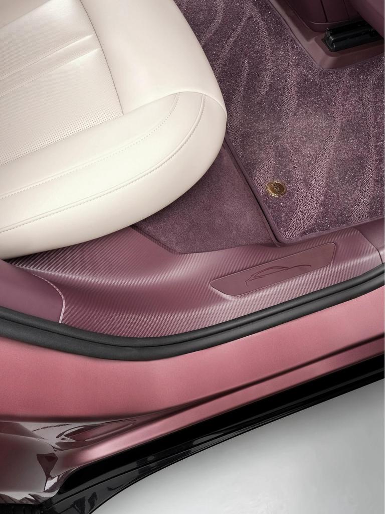 Xiaomi YU7 Adhesive-Free Carbon Fiber Welcome Pedal & Rear Bumper Protector