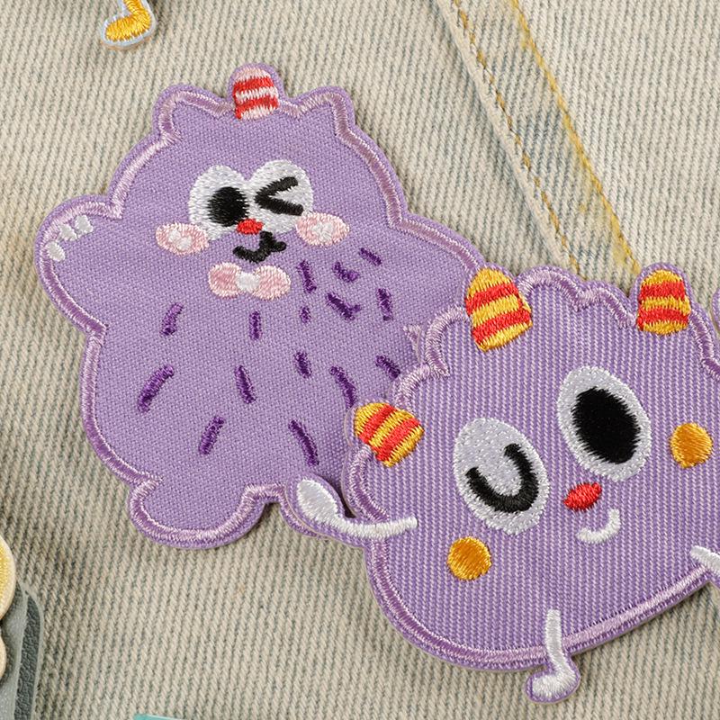 Self-Adhesive Cartoon Animal Patch for Shoes, Hats, Bags, and Clothing