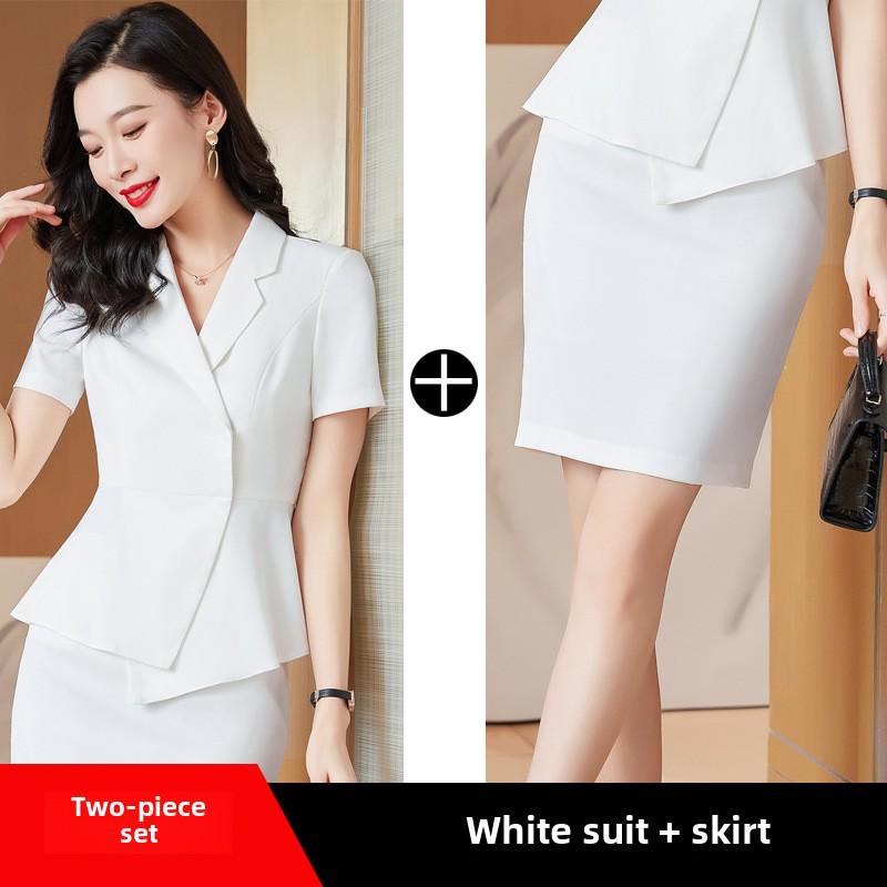 Dámský letní bílý oblek - profesionální formální oblečení pro recepci kosmetického salonu