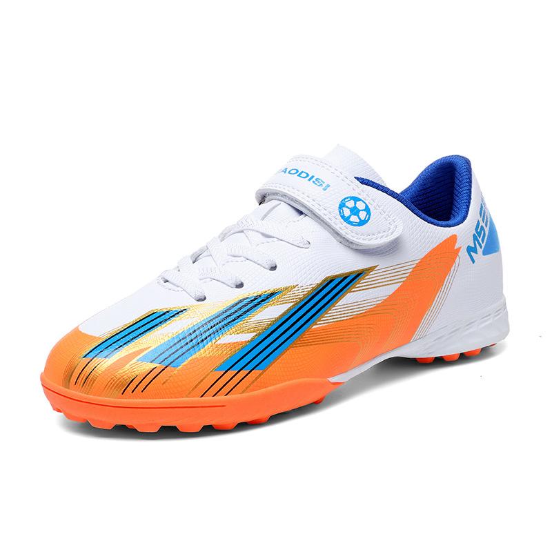 Velcro-free children's football shoes, young and young long broken nails, professional practical competition training shoes