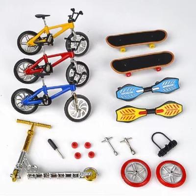 Mini-Roller mit zwei Rädern, Lernspielzeug für Kinder, Finger-Roller, Fahrrad, Griffbrett, Skateboard