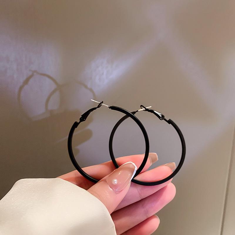 European and American Silver Needle Zircon Earrings: High-End, Versatile, Exaggerated Personality Design