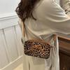 Yogodlns Neue Mode Unterarm Taschen Trendy Leopard Print Schulter Tasche Geldbörse PU Leder Umhängetasche Messenger Bag Frauen