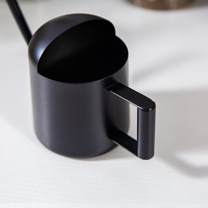 Bitkiler ve Çocuklar İçin Kompakt Siyah Paslanmaz Çelik Mini Sulama Kabı