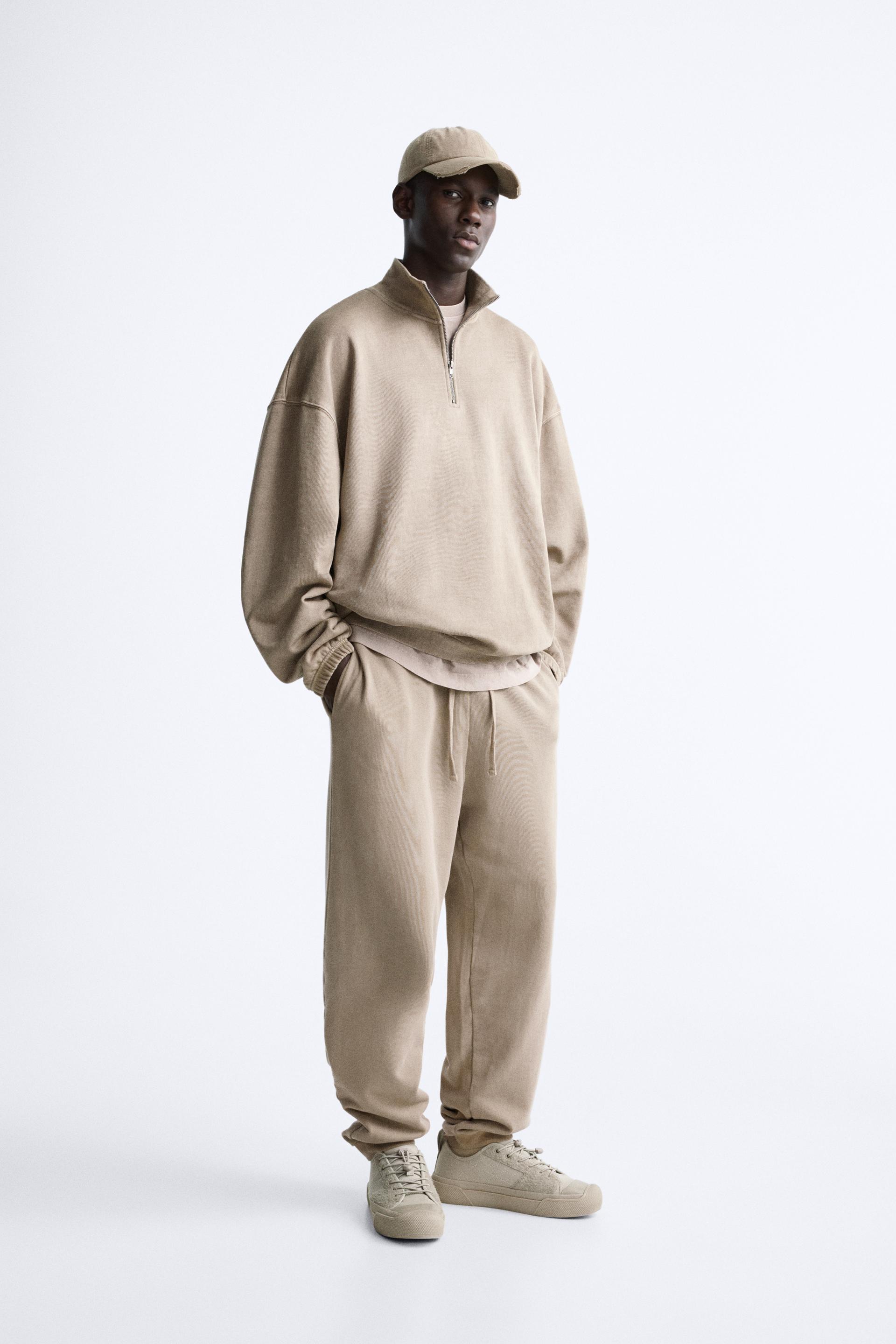 

ДЖОГГЕРЫ OVERSIZE – ОГРАНИЧЕННАЯ ВЕРСИЯ