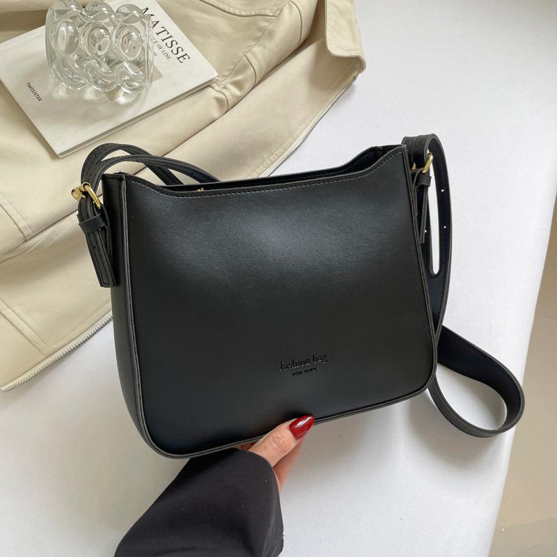 

New High-End Texture Shoulder Crossbody Bag for Women Fashion Versatile Underarm Square Handbag чёрный