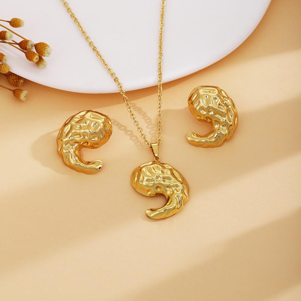 Peach Heart Spiral Leaf Irregular Earrings Necklace, Light Luxury High-End Metal Style Fashion Temperament Suit