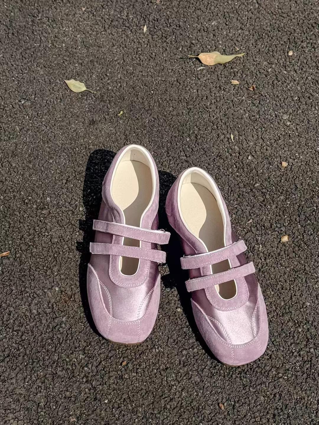 

Весна-лето 2025 новые балетки из мягкой кожи на плоской подошве, туфли Мэри Джейн на ремешке-липучке с двойным словом, универсальные туфли-лодочки 40 фиолетовый