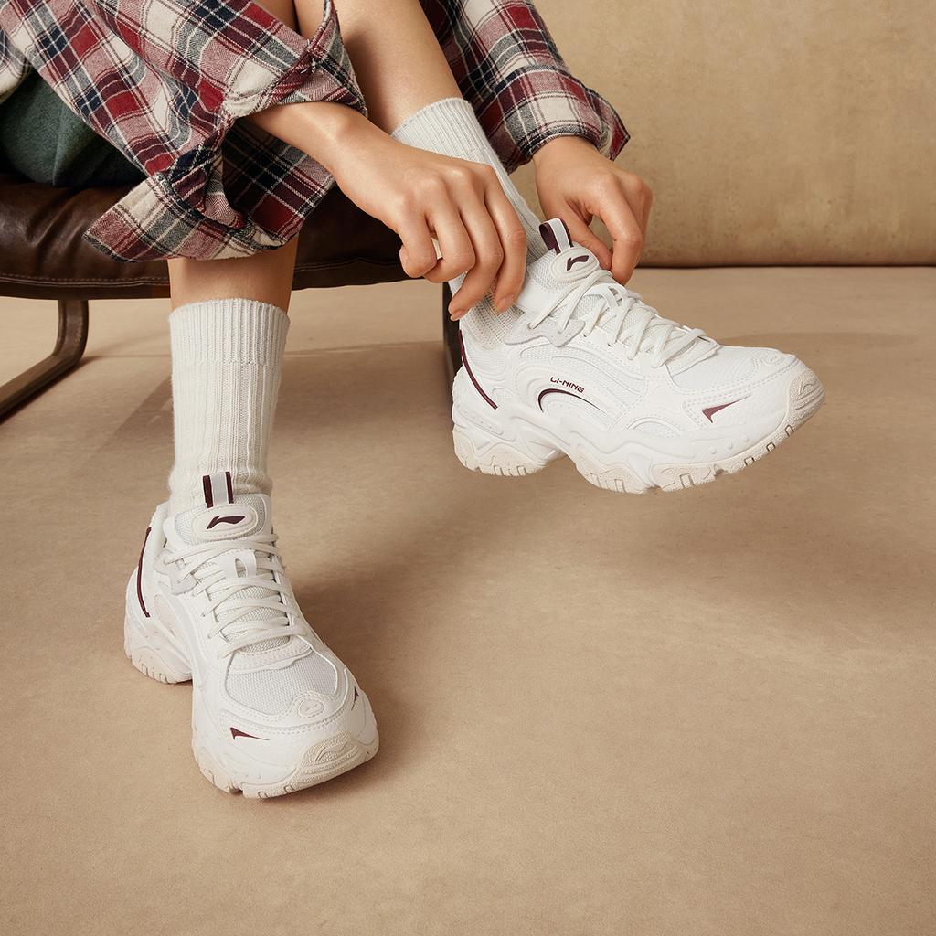 New LiNing Brown Sugar V2 Cushioning Anti Slip And Wear Resistant Height Increasing Low Top Casual Shoes Women's Mist White AGCU302-1