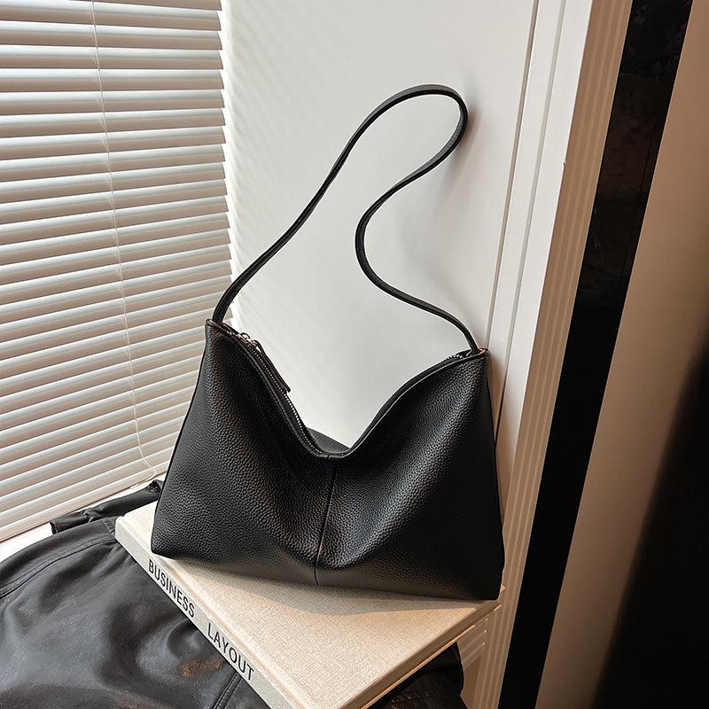 Bags Women's New Trendy Fashion Versatile Shoulder Bag Large Capacity Commuter Crossbody Tote Bag