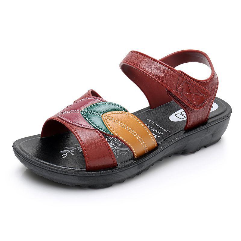 Damskie Letnie Buty Damskie Sandały Tanie Buty Do Chodzenia Damskie Klapki Liście PVC Mom Sandały 2024 Klasyczne Buty Damskie Klapki