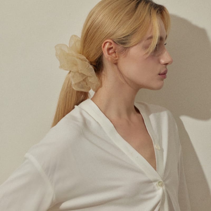 Favorite Noun Twinkle Scrunchies_Beige