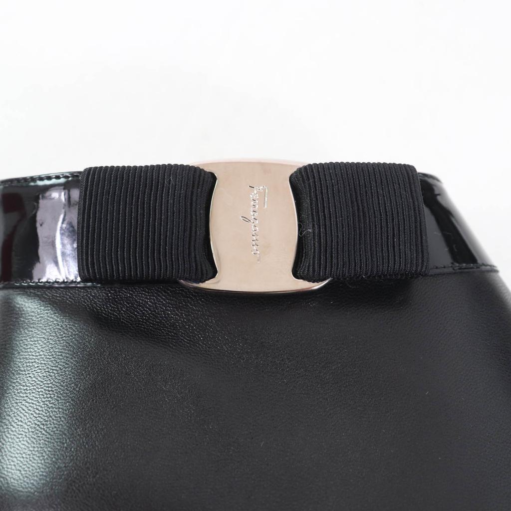 Excellent Salvatore Ferragamo Ankle boots Patent leather with Vara ribbon and 5 Used