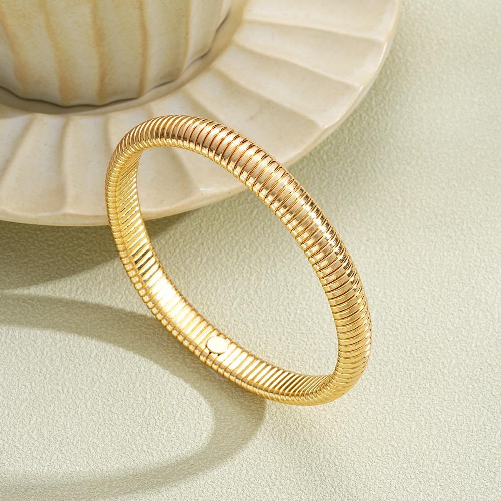 Elastic Bracelet Women Plated Charm Punk Wide Chunky Metal Spiral Bangle Fashion New Party Jewelry Accessories Gift