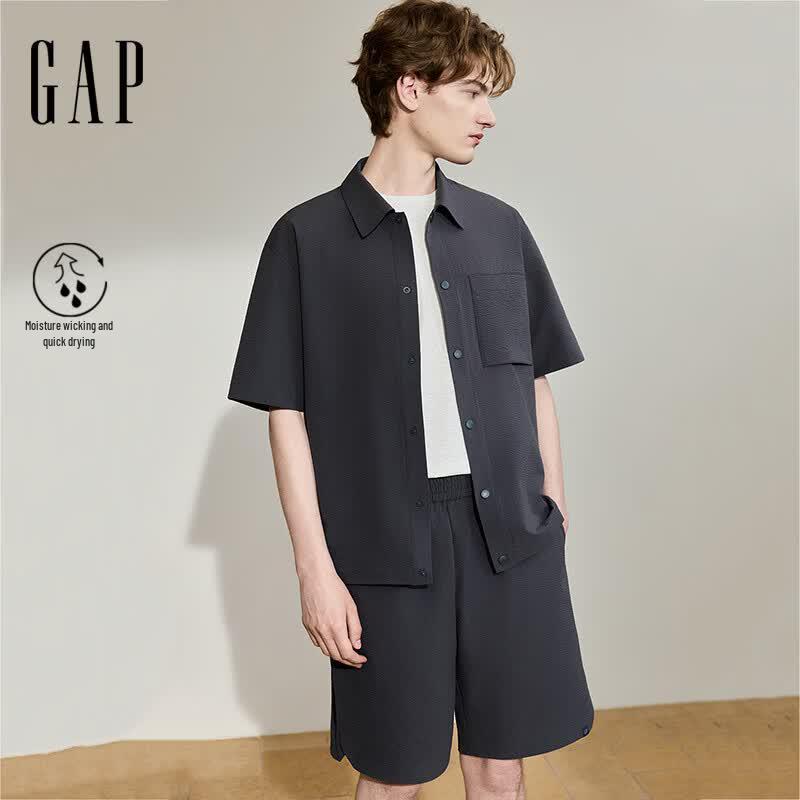 GAP Men s Moisture-Wicking Seersucker Casual Shorts 175/84A