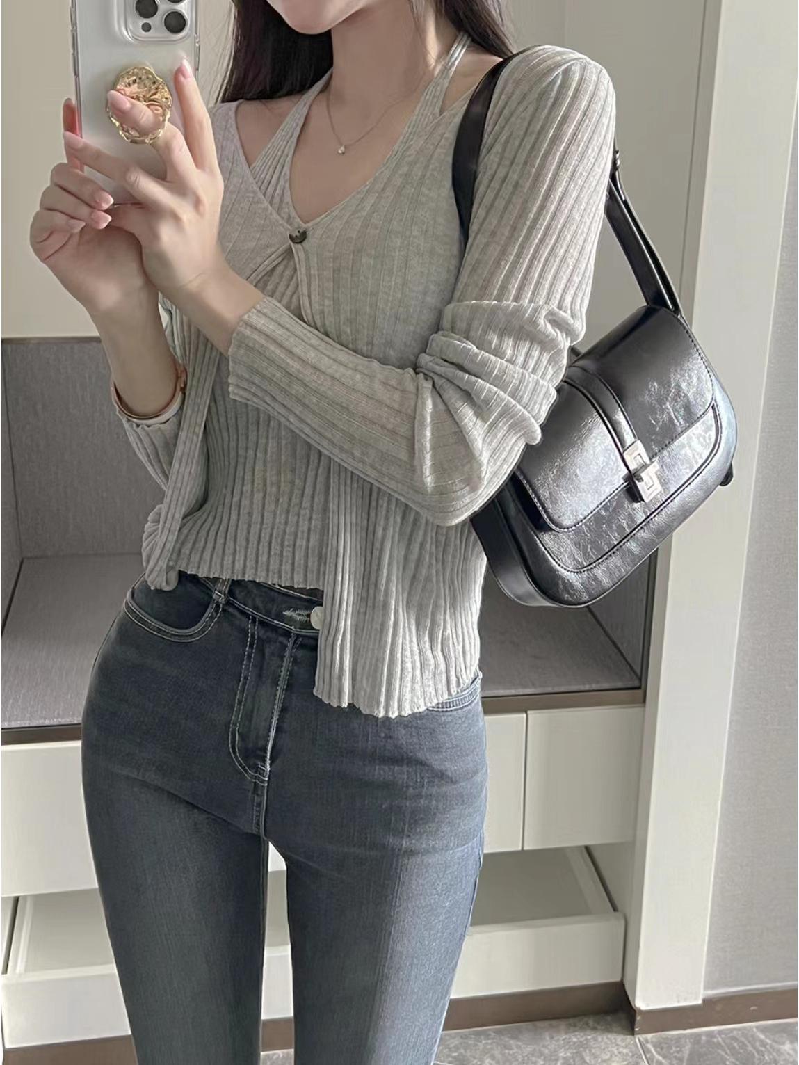 

Korean Chic V-Neck Halter Vest & Knit Cardigan Set - Women s Spring 2026 Collection One Size серый
