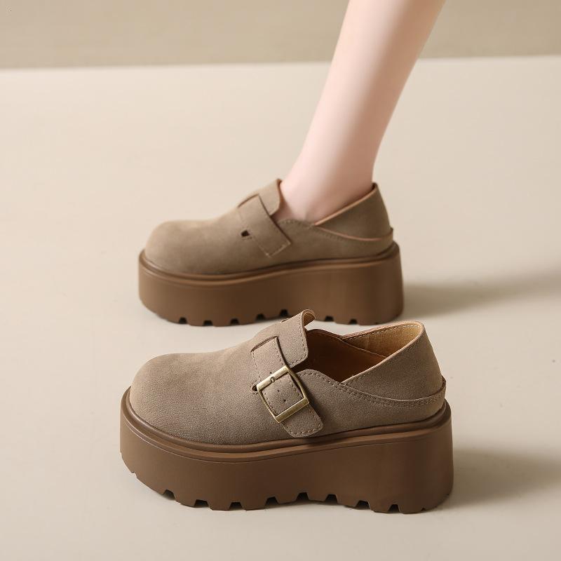 Winter muffin thick-soled heightened women's new one-pedal velvet Boken two cotton shoes
