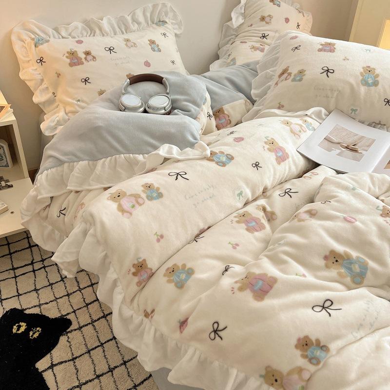 Thickened Milk Fleece Bed Four-Piece Set, Cute Lace Coral Fleece Quilt Cover, Fleece Bed Sheet Three-Piece Set