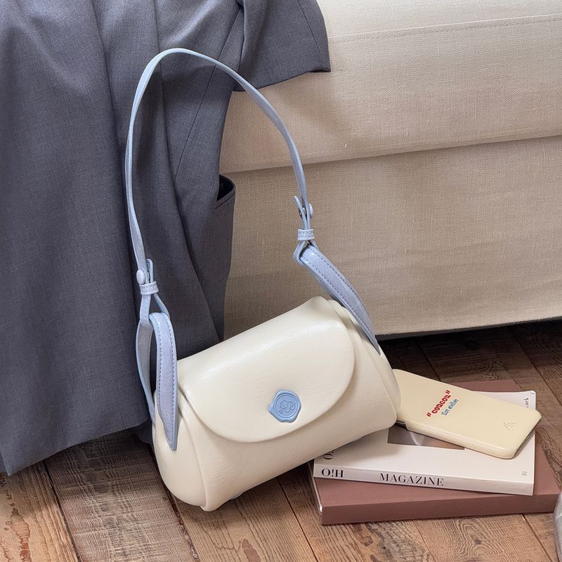 

Micocah Cloud BAA New Bucket Bag Niche Style Bag Women s Bag Pillow Bag Shoulder Bag Original Sea Salt Coconut