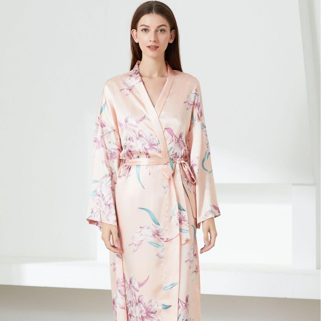 Длинная пижама из искусственного шелка с новым принтом для женщин — фото 3