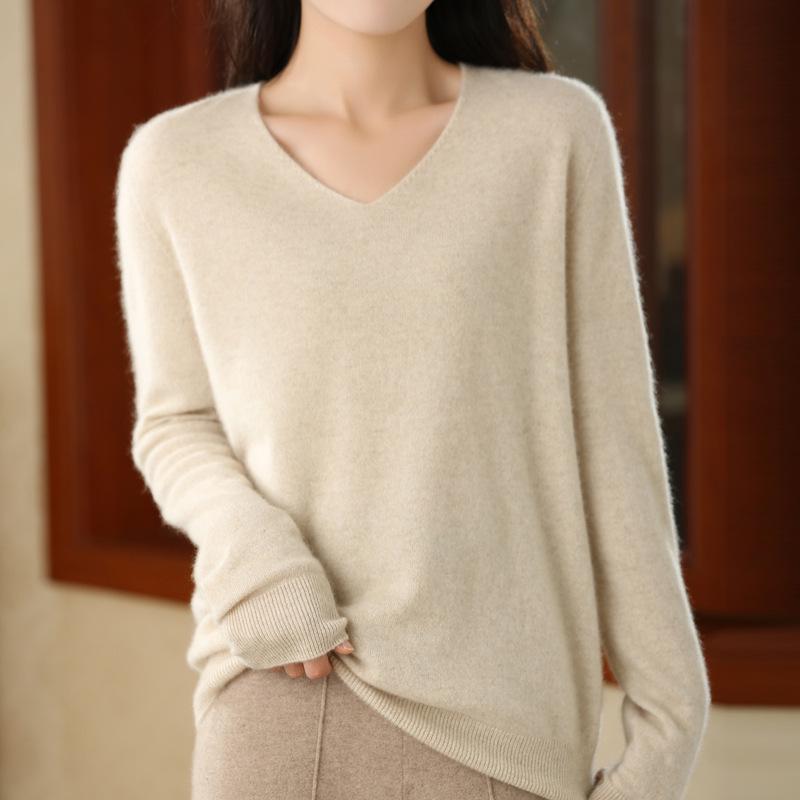Women's V-Neck Seamless Wool Sweater - Loose, 100% Cashmere Knit for Autumn/Winter