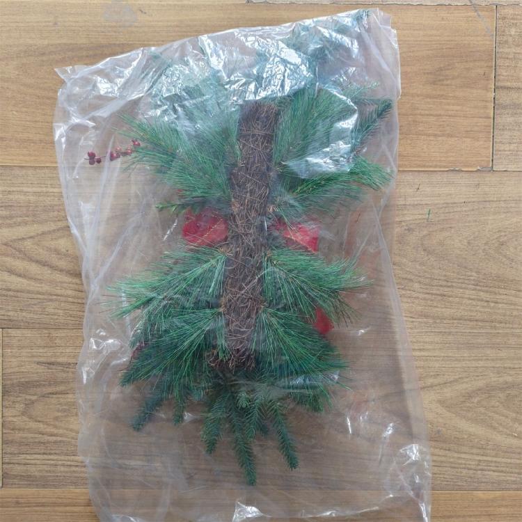 Christmas Stairway Swag Artificial Winter Wreath Pinecones Bowknot Decoration