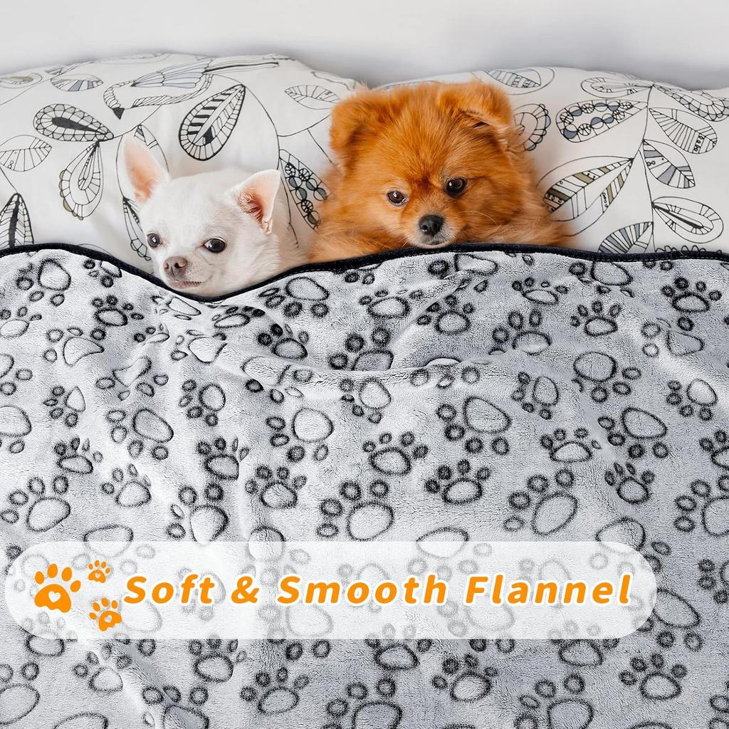 Pet Blanket Soft Fluffy Cute Cartoon Pattern Mat Pet Bed Dog Blanket Warm and Comfortable Blanket Suitable for Cats and Dogs