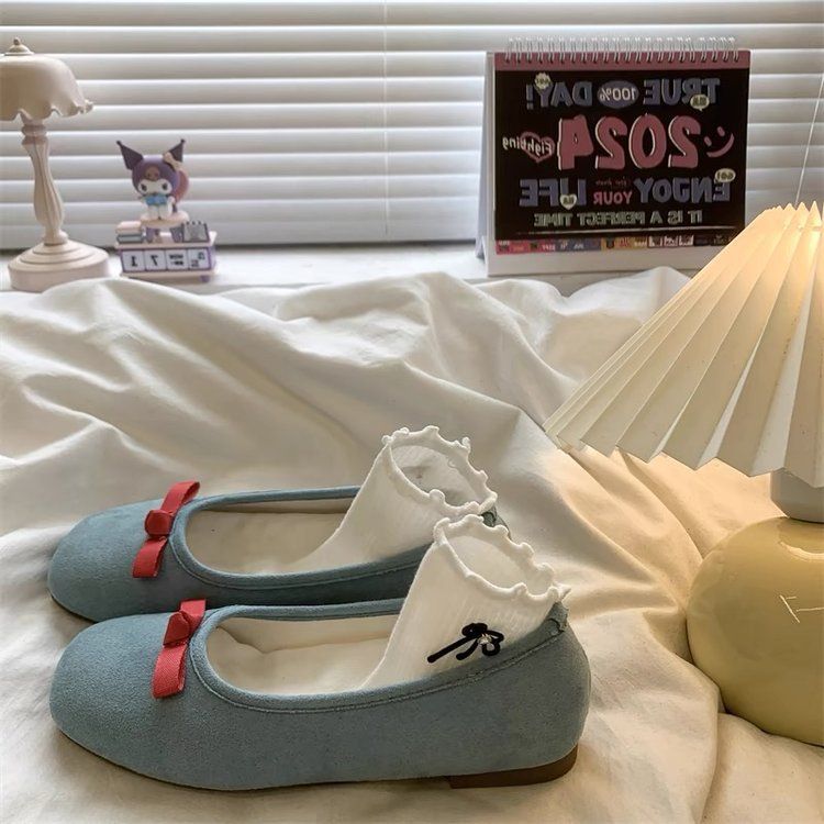 

Вечерние туфли на плоской подошве, нежные, французские маленькие красные туфли-лодочки, женская обувь, осенние туфли на мягкой подошве, серебристые балетки 40 озеро синий