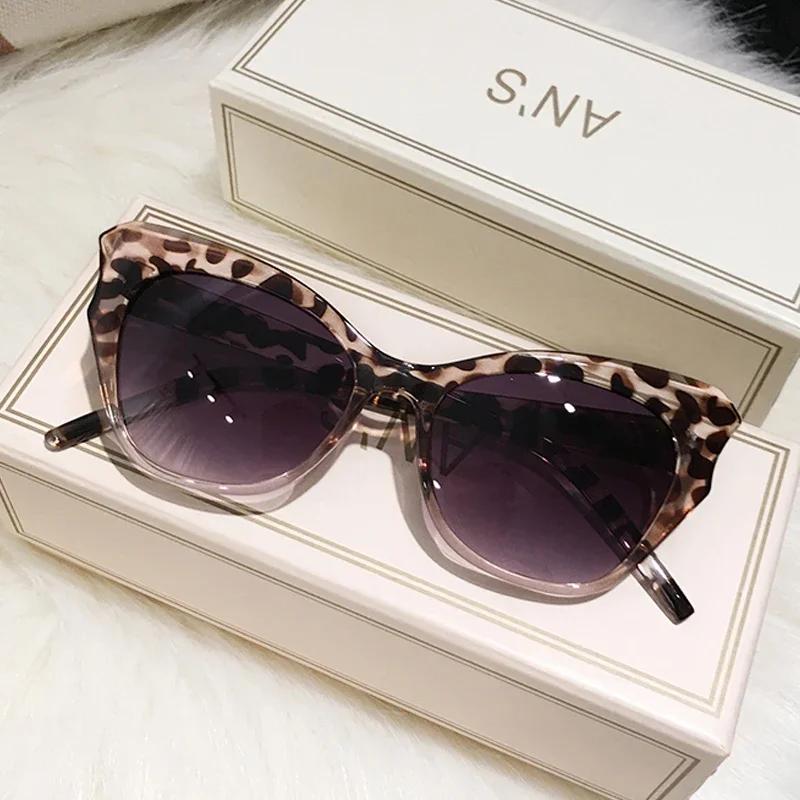 Women Cat Eye Sunglasses Leopard Gradient Vintage Fashion Retro Sunshade Glasses for Ladies Travel