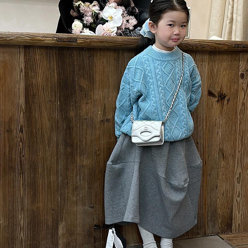 Mini Kids Contemporary Bag With Stylish Chain And Soft Lining Polyester