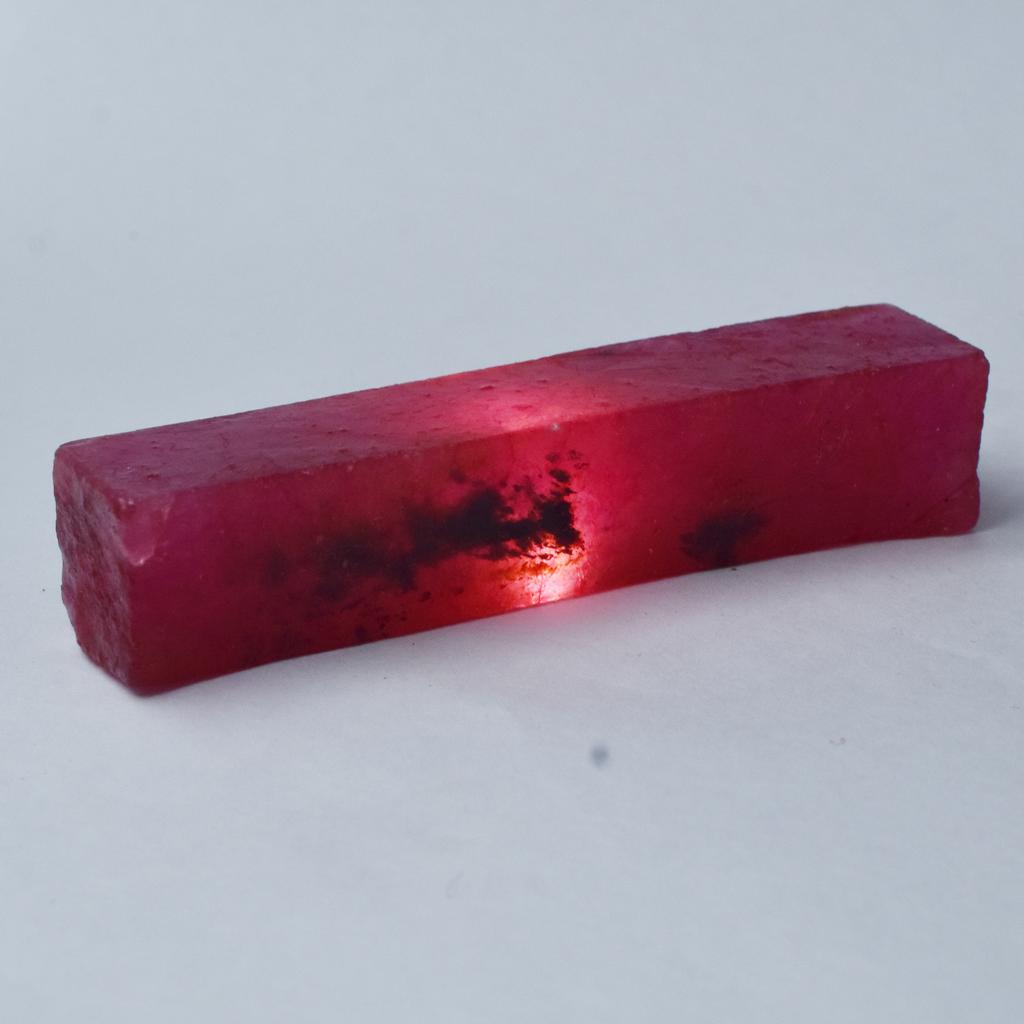 Natural Ruby Red Rough 256.15 Ct CERTIFIED Uncut Raw Gemstone For Collection