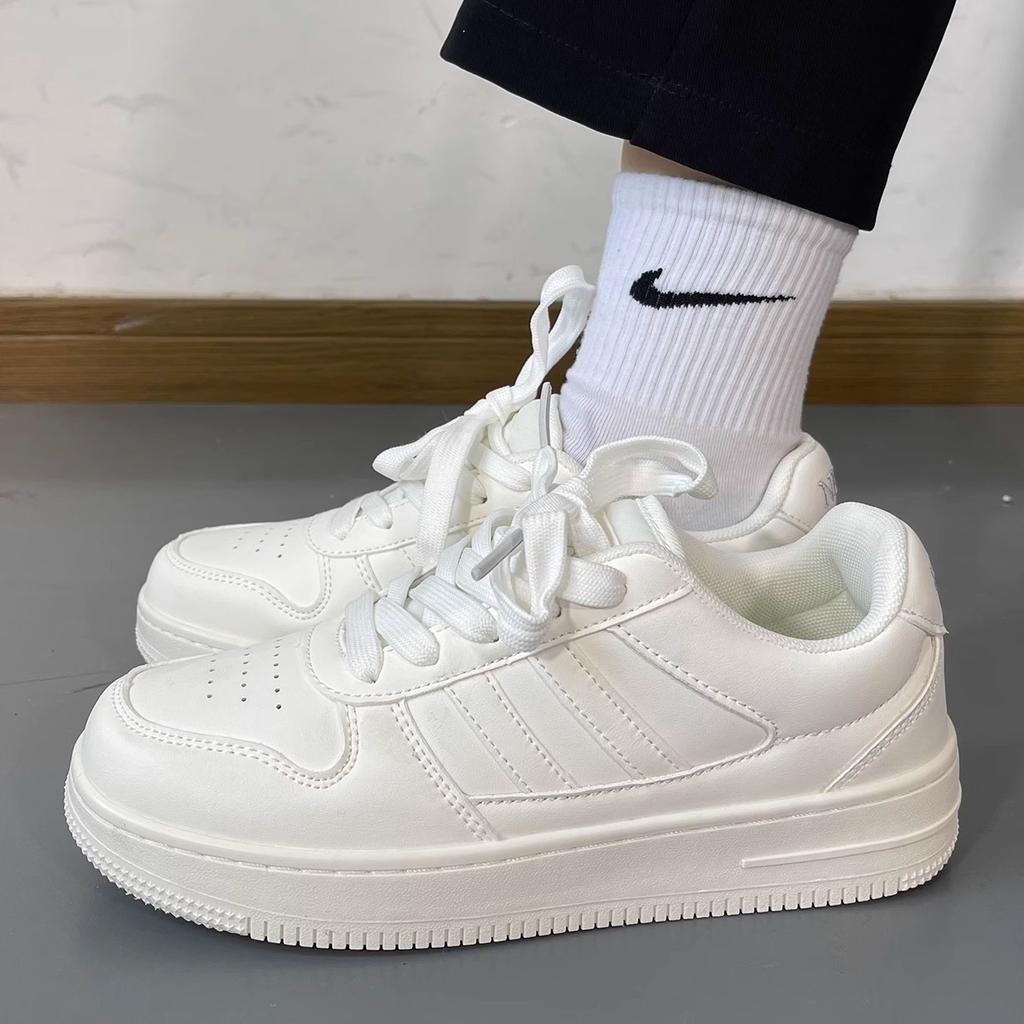 Factory direct sales Hong Kong style little white shoes women's tide lightweight sports and leisure board shoes 2025 autumn new platform student shoes